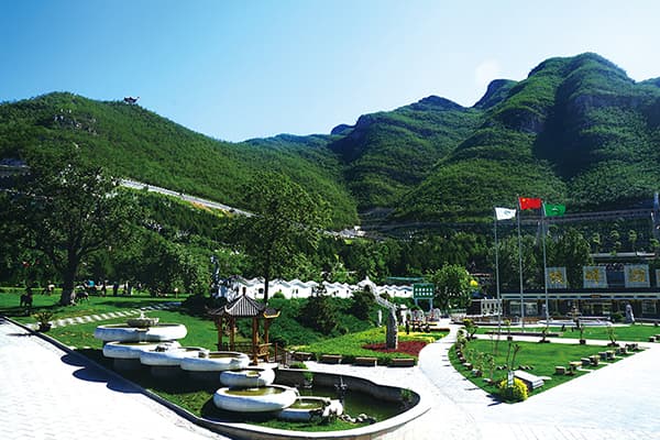  昌平桃峰陵园联系电话多少？桃峰陵园的墓地价格贵不贵？