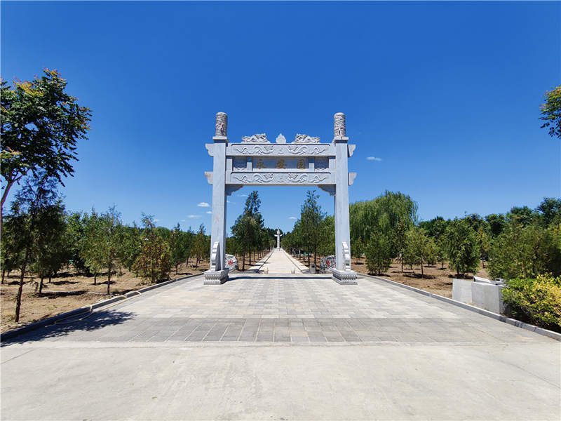  离北京市区近的陵园，环湖生态陵园方便家属清明扫墓