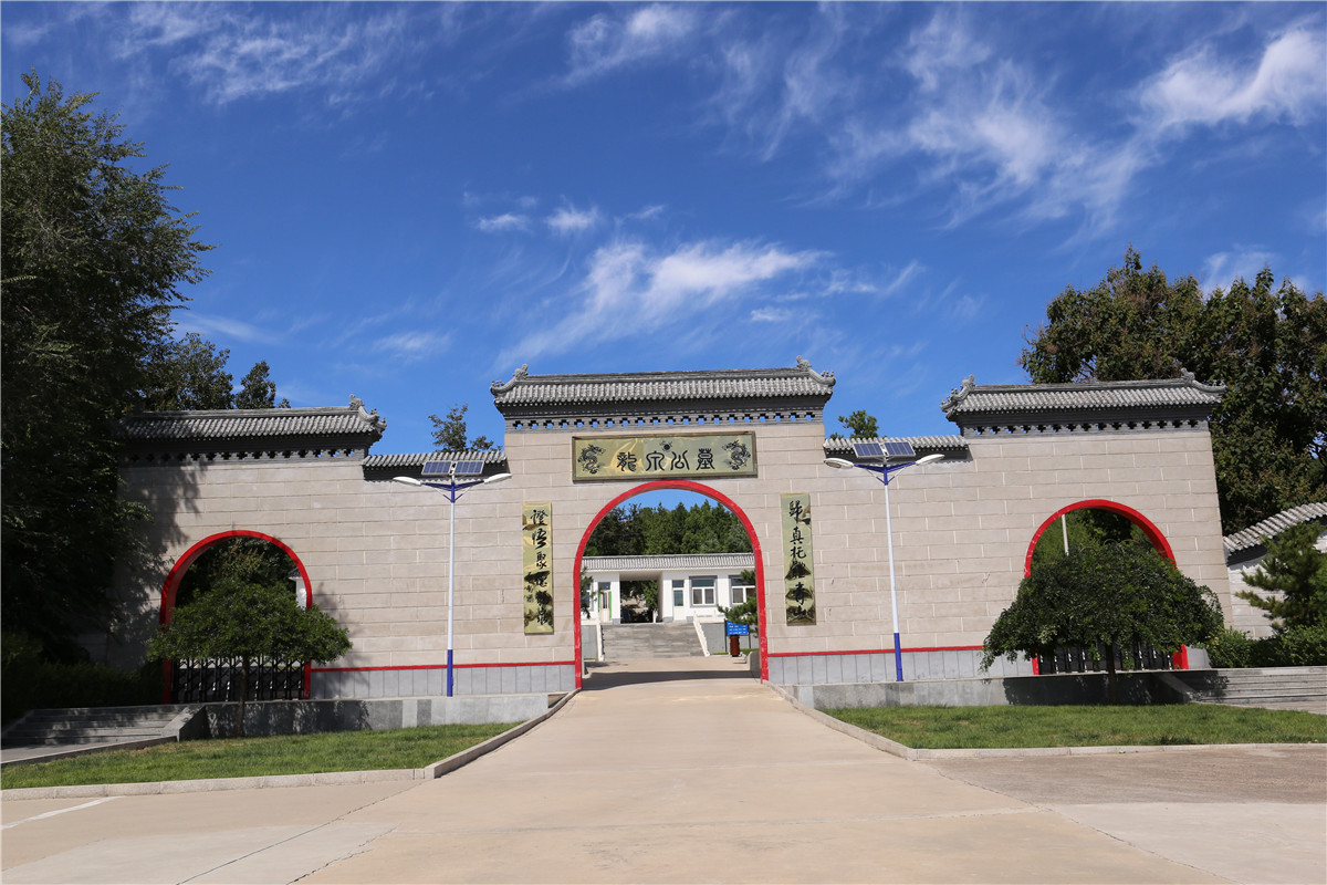  龙泉公墓墓地价格多少？龙泉公墓官网电话010-69708366