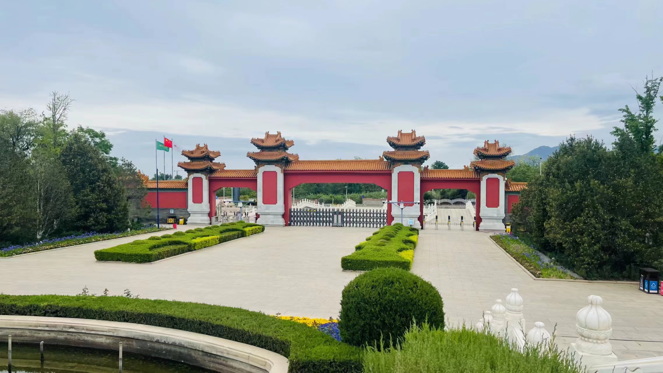  天寿陵园官网电话，天寿陵园墓地