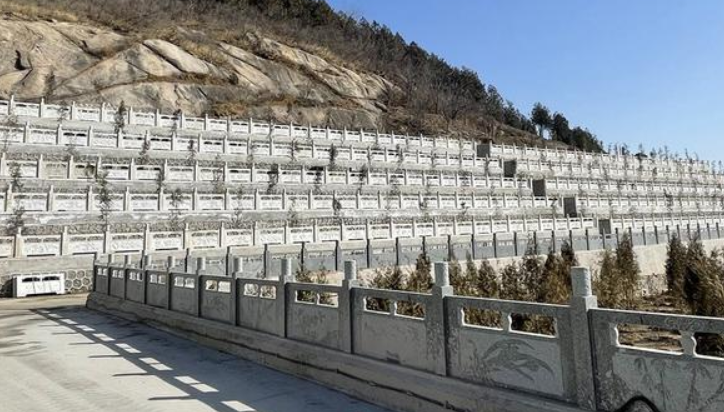  七王坟公墓地址在哪里？七王坟公墓电话
