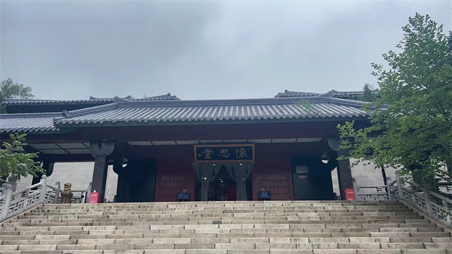  华人怀思堂——传承文化，庇佑子孙